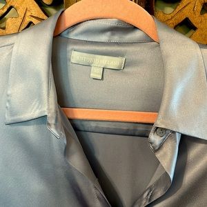 Antonio Melani XS 95% silk button down shirt!!! NWOT- never worn